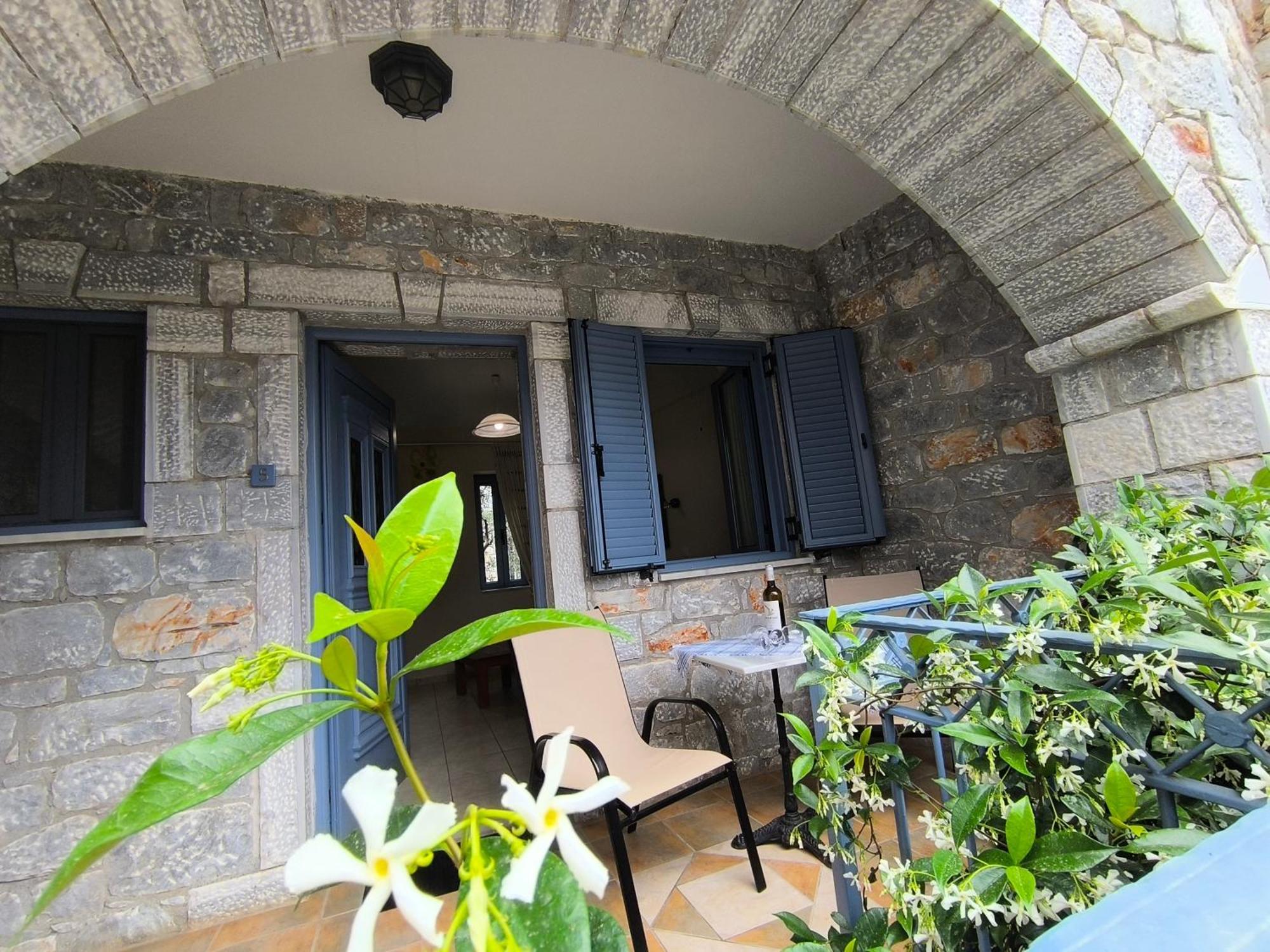 Taletos Apartments Stoúpa Extérieur photo